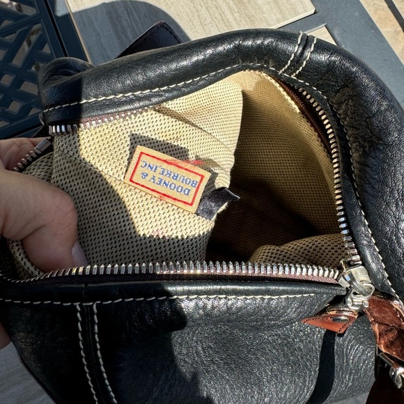 Dooney & Bourke Black Shoulder Bag - Picture 8 of 16
